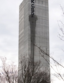 Last day for #KCBR at Swissmil towerDecember 11th 2025_VERTICproAG_Kornhaus_Graffitientfernung