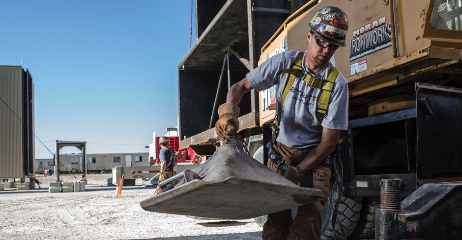 VERTIC_CarharttLogo_Arbeitshose_Arbeitskleidung_Freizeithose_Workwear_Jeans_bequem_cool_Hoehenarbeiten_Geocaching_Forstarbeiten_robust_Stoff_DoubleFrontLoggerJeans_EB227_DuckDoubleFrontLoggerPant_B01_DoubleFrontWorkPant_EB136_CoreLogoShirt_Sweatshirt