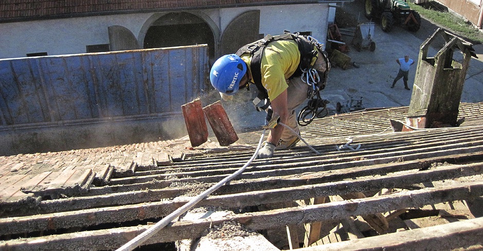 Steildachzugangsset_ABSDH04_Sicherheitsdachhaken_Vertic_PSAGA-Grundausrüstung_Petzl_Newton_Grillon_BigShot_Wurfbeutelschleuder_Kit_Wurfleine_Industrieschleuder_Eclipse_Dachunterhalt_Spengler_Überwurfsystem_Rettung_fronde_industrielle_sac_lancer