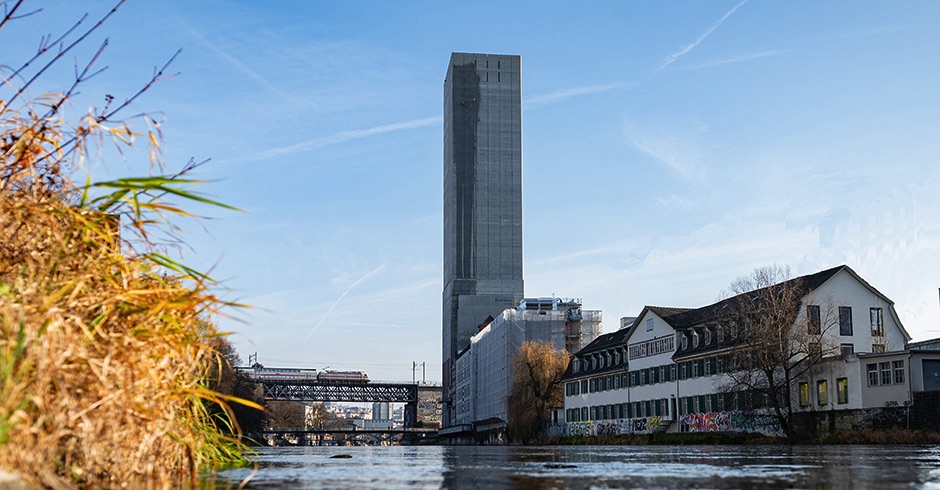 VERTICproAG-Graffitireinigung_Swissmill_Kornhaus_Zürich_KCBR_Seilzugang_Höhenarbeit_Industrieklettern