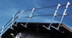 Vertic_Giebel_Absturzsicherung_Mauderer_Bavaria_Alutechnik_Webshop__Alusysteme_Blechdach_Ziegeldach_Arbeitssicherheit_Geruestloesung_Aluminium_Solarmonteur_Dachdecker_temporaer_Kombi-Absturzsicherung_Traufenschutz_Giebelschutz_EN13374AB_EN1263-1