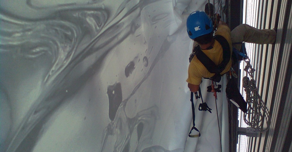 Vertic Montage Grossplakate Flughafen Eidex Christinger Clear Channel APG Plakate Richner Stutz