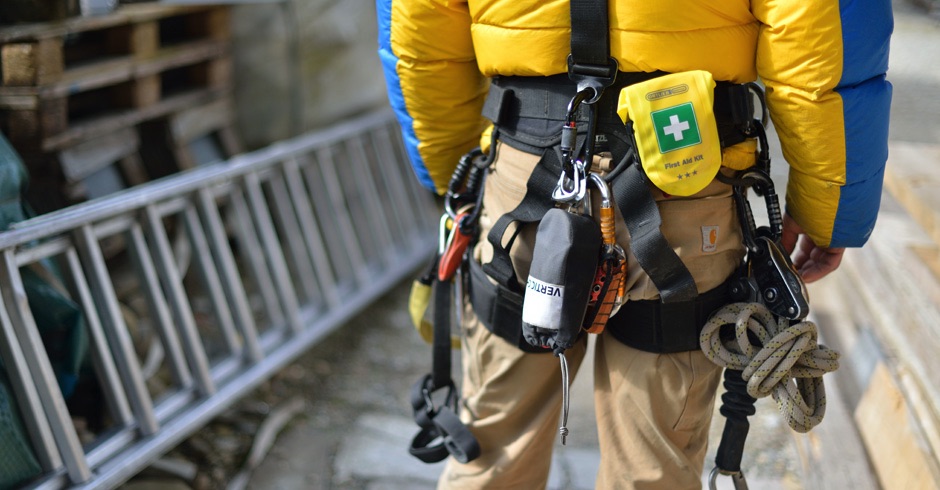 Vertic_Shop_ErsteHilfeSet_Ortlieb_Rettung_Rettungskit_Gurtapotheke_wasserfest_Kappmesser_Messer_Carrytool_Tasche_Toolbag_Schluesselanhaenger_Gurt_Carhartt_Petzl_Beal_Edelrid
